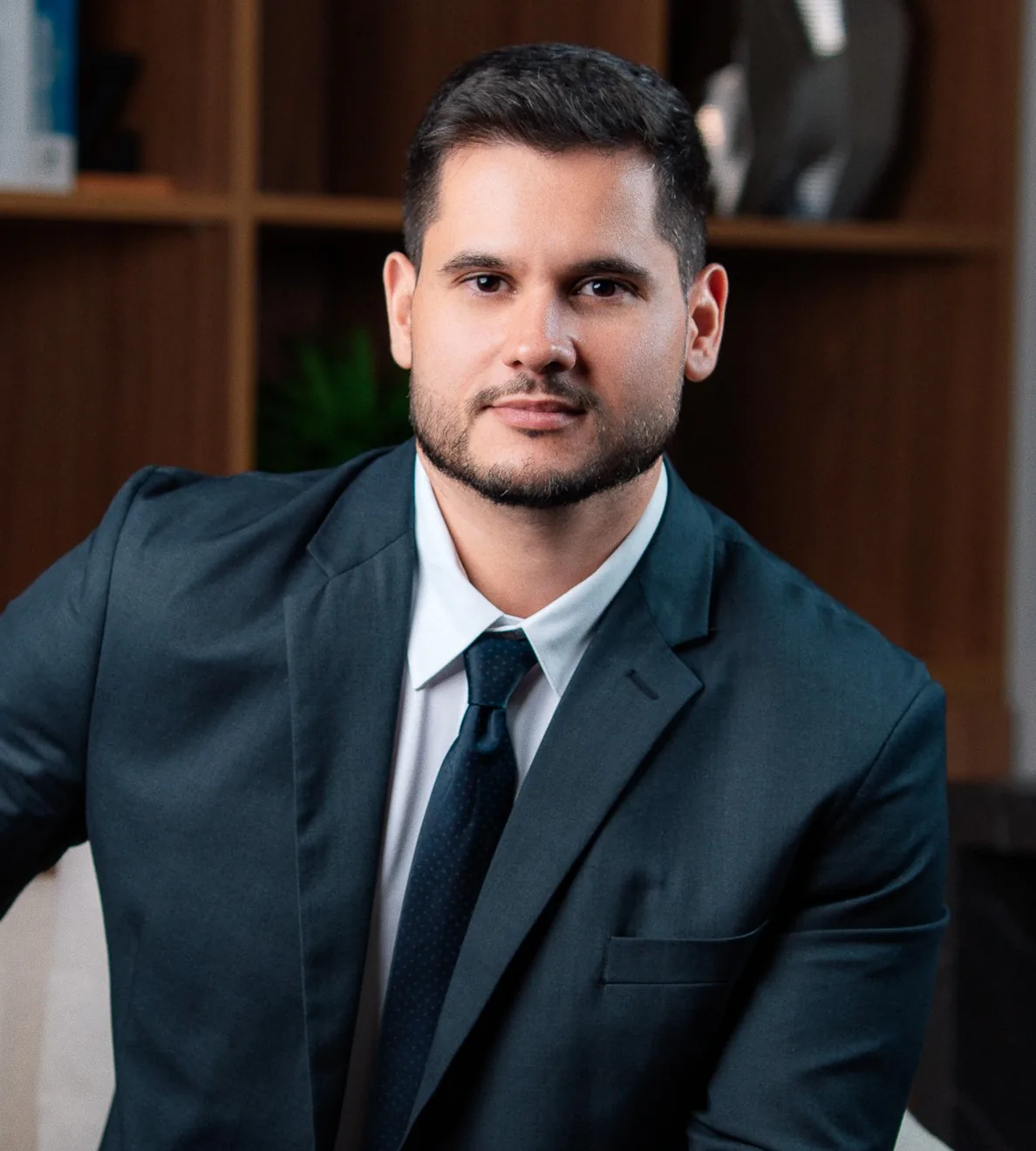 Dr. Thácio Brandão — Fundador
